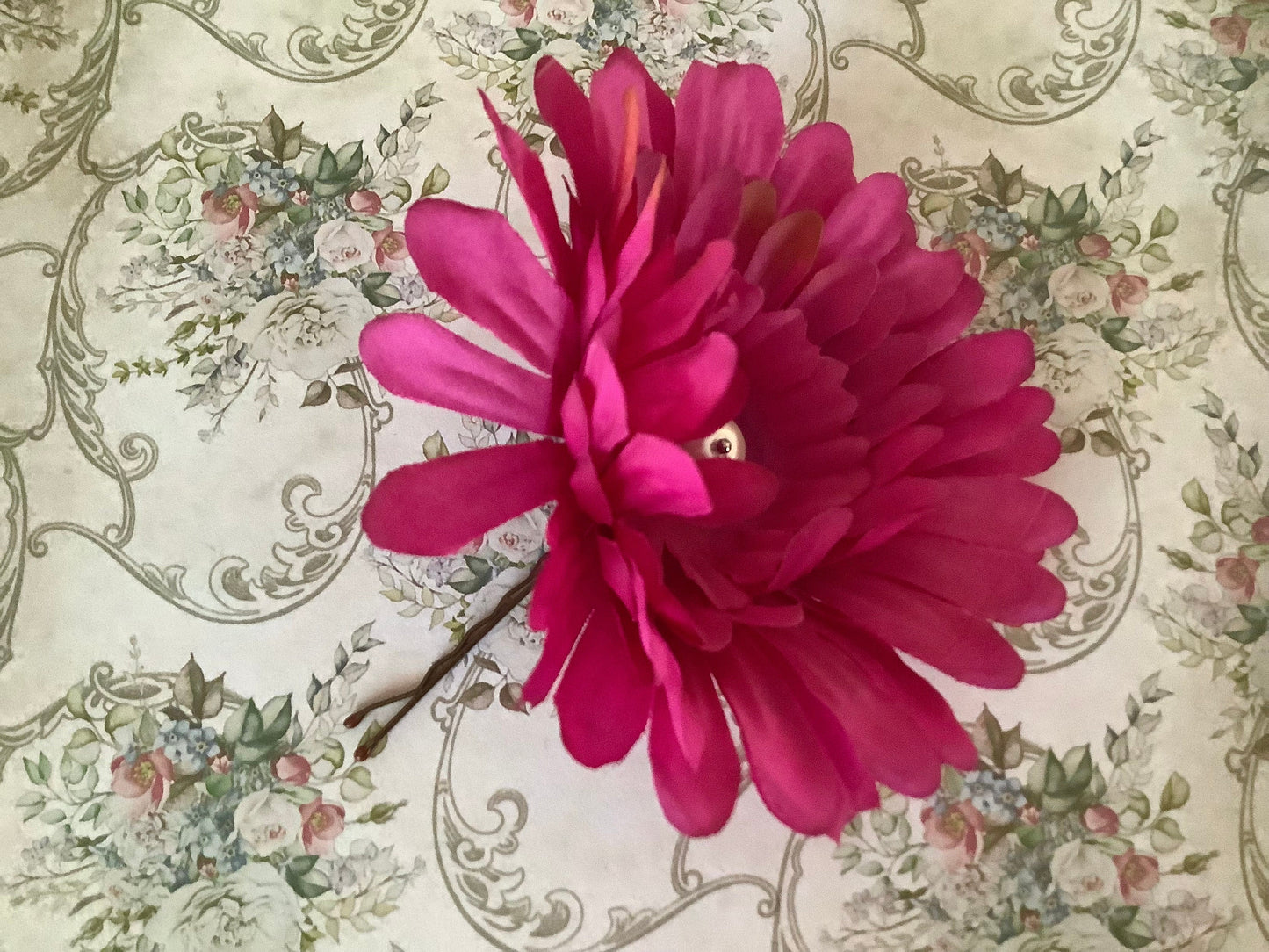 Hair flower, flower for hair, magenta pink flower hair accessories, Fall hair, hair pin, flower Bobby pin, Mum for hair, Fall fashion