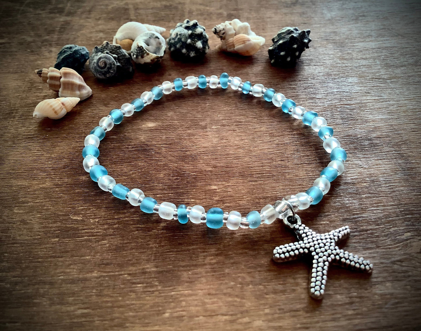 Starfish Bracelet, Stretch Bracelet with Sea Glass Style Beads, Blue and White Matte Glass Seed Beads, Beach Bracelet, Summer Bracelet