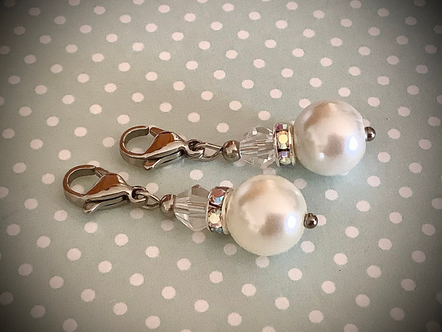 2 Piece Zipper Pull Set, Glass Pearls with Stainless Steel Clasps, Purse Zipper Charm for Bookbags, Necklaces, Wedding Dresses, Bible Cases.