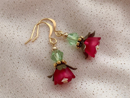 Flower earrings, lucite earrings, Fairycore jewelry, antique style flower earrings, Victorian style earrings, floral earrings, classic style