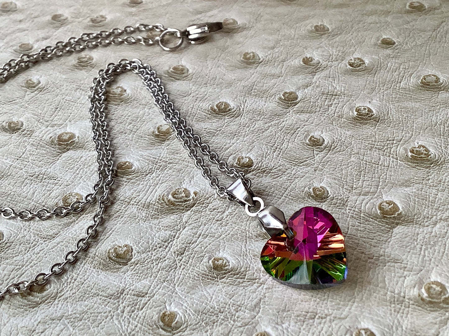 Crystal heart necklace, pendant necklace, rainbow crystal, vitrail crystal heart, stainless steel chain, hypoallergenic, rainbow crystal